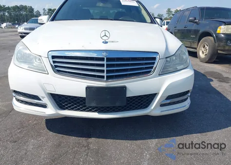 2013 Mercedes-Benz C 300 Luxury 4Matic from USA, damaged, VIN WDDGF8AB5DR251972